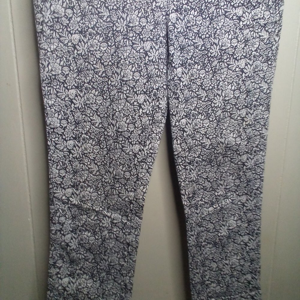 Ann Taylor Loft Pants 8 Cropped Zipper Pocket Ankle Floral - Picture 11 of 15